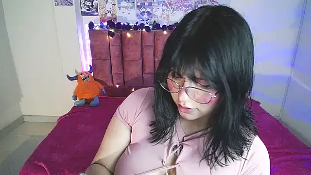 saragon1 online show from November 8, 2025, 1:03 pm