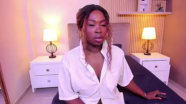 SerenaWinslow online show from January 17, 2026, 11:47 am