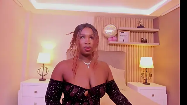 SerenaWinslow online show from May 22, 2026, 11:52 am