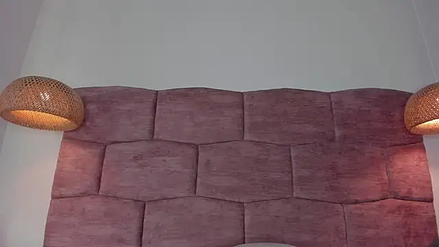 dani velvet online show from March 8, 2026, 3:10 am