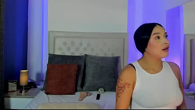 Victoriia Coxx online show from October 16, 2025, 2:42 am