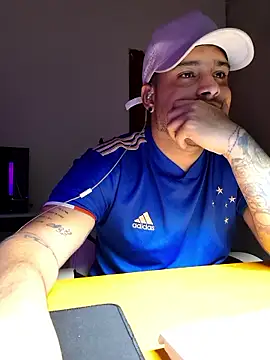 Mineirinhoot online show from January 15, 2026, 2:59 am