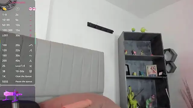 Scarlett21   online show from November 7, 2025, 4:39 am