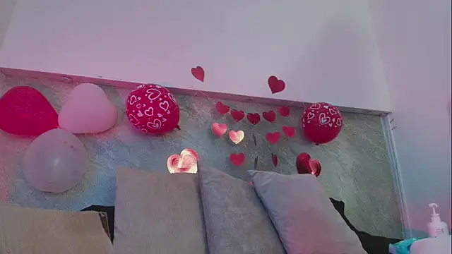 Snapshot of Dixie_grey1 chatting on February 14, 2026, 1:44 pm Dixie grey1 online show from February 14, 2026, 1:44 pm