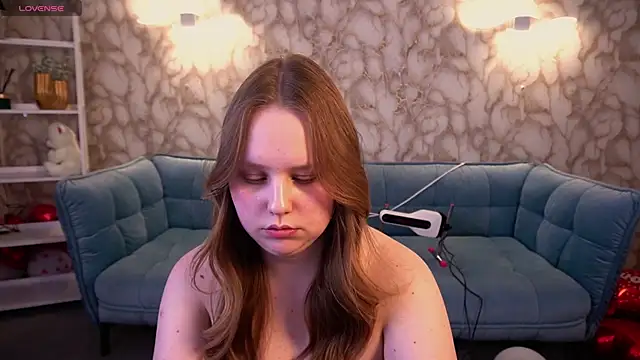 CrystallPaws online show from March 5, 2026, 6:43 am