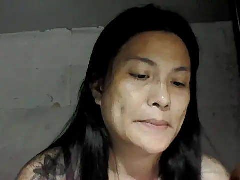 Snapshot of Uniquebeauty32 chatting on July 29, 2026, 3:39 am Uniquebeauty32 online show from July 29, 2026, 3:39 am