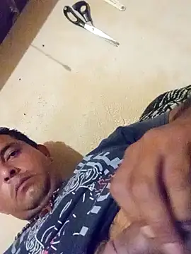 125Delfin90 online show from March 4, 2026, 4:09 am