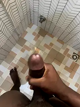 Bigddeee online show from November 19, 2025, 1:33 pm