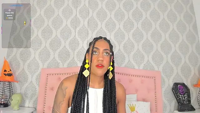 Snapshot of OnlyGia chatting on October 30, 2025, 7:44 pm OnlyGia online show from October 30, 2025, 7:44 pm