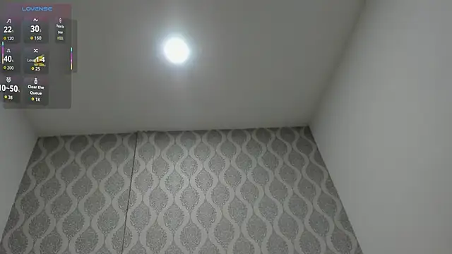 Snapshot of OnlyGia chatting on January 6, 2026, 8:02 pm OnlyGia online show from January 6, 2026, 8:02 pm