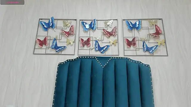 Snapshot of OnlyGia chatting on December 21, 2025, 7:48 pm OnlyGia online show from December 21, 2025, 7:48 pm