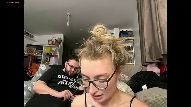 Snapshot of harleyblair chatting on February 2, 2026, 11:04 pm harleyblair online show from February 2, 2026, 11:04 pm