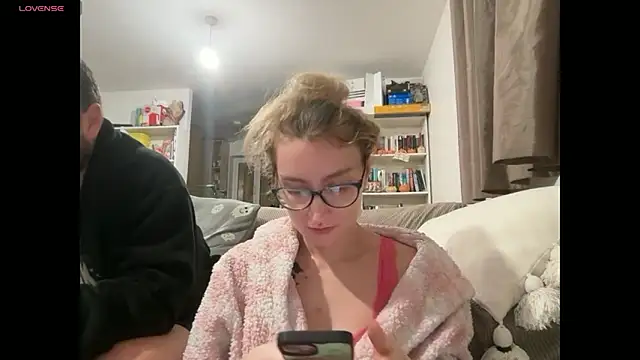 Snapshot of harleyblair chatting on February 10, 2026, 11:04 pm harleyblair online show from February 10, 2026, 11:04 pm