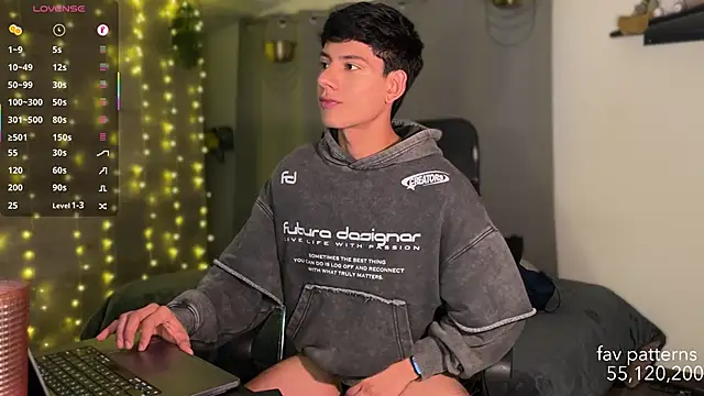 Snapshot of jim_dj chatting on February 24, 2026, 10:32 pm jim dj online show from February 24, 2026, 10:32 pm