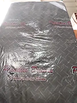 Tussi-amor online show from September 16, 2025, 8:43 pm