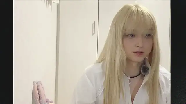 Mia032 online show from October 25, 2025, 1:56 pm