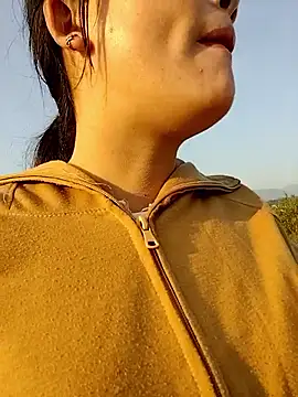 Snapshot of asian_2k chatting on November 25, 2025, 12:33 am asian 2k online show from November 25, 2025, 12:33 am