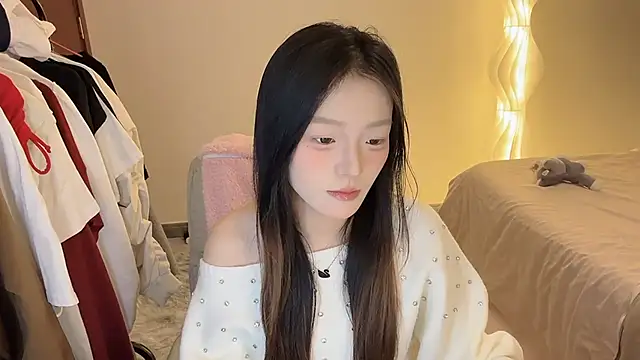 Robin-o3 online show from November 21, 2025, 10:58 am