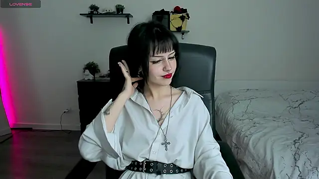 LiyaLuna online show from February 20, 2026, 12:07 pm