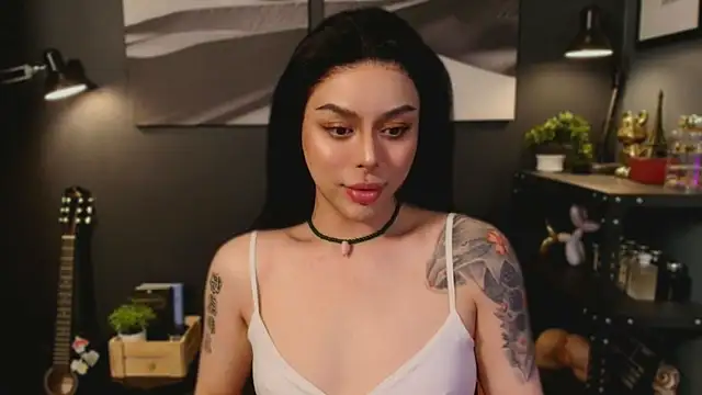 LUNACOCKSLAYER online show from October 27, 2025, 10:33 pm