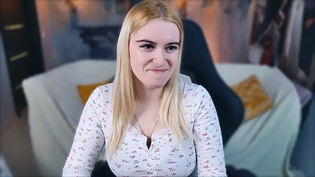 Snapshot of Stef_Nicks chatting on February 20, 2026, 9:11 am Stef Nicks online show from February 20, 2026, 9:11 am