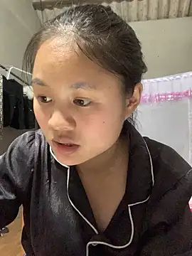 Snapshot of NhuFox chatting on September 12, 2025, 1:33 pm NhuFox online show from September 12, 2025, 1:33 pm