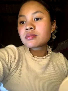 NhuFox online show from December 3, 2025, 12:48 pm