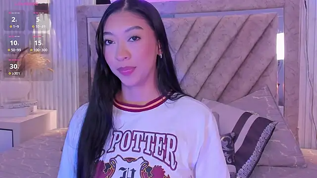 Sussyrosse  online show from April 3, 2026, 9:21 pm