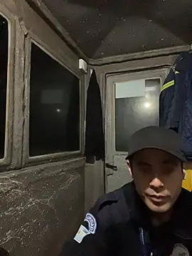 CaneLo0789 online show from November 9, 2025, 2:04 am