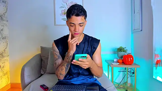 JamesClemont online show from October 18, 2025, 12:23 am