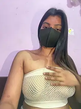  01ruhi online show from November 17, 2025, 6:56 pm