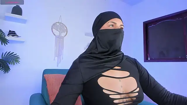Snapshot of zali_mahamed chatting on September 9, 2025, 9:30 am zali mahamed online show from September 9, 2025, 9:30 am