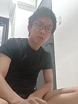 mitsuki0915 online show from June 6, 2026, 12:32 pm