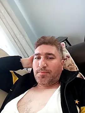 mert0359 online show from April 27, 2026, 12:47 pm