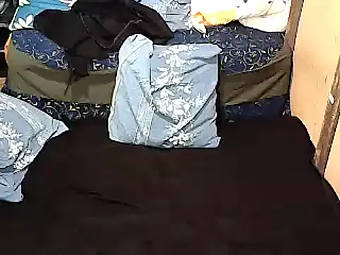 Snapshot of xxhottinybabe chatting on October 6, 2025, 6:41 pm xxhottinybabe online show from October 6, 2025, 6:41 pm