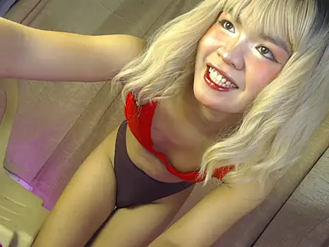 shantalfucker  online show from September 27, 2025, 12:50 am