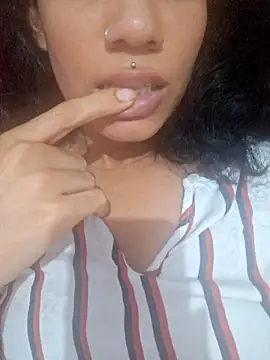 RavenShyfit online show from November 11, 2025, 4:18 am