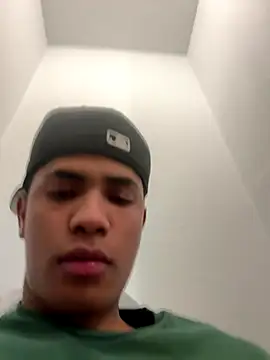 fuego01 online show from November 27, 2025, 6:36 am