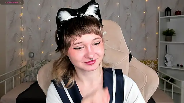 Tori Cutie online show from April 21, 2026, 12:12 am