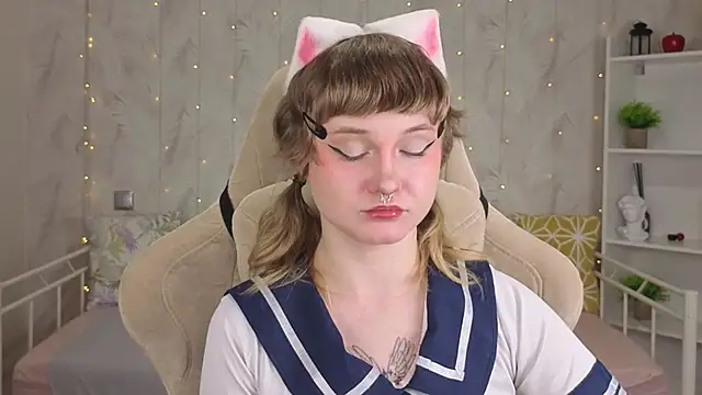 Tori Cutie online show from May 15, 2026, 10:52 pm