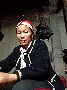 TinTin321 online show from December 18, 2025, 10:52 am