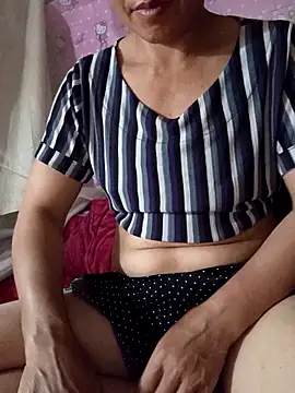 TinTin321 online show from April 13, 2026, 2:32 pm