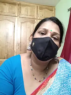 Snapshot of sutari84 chatting on July 14, 2026, 3:33 am sutari84 online show from July 14, 2026, 3:33 am
