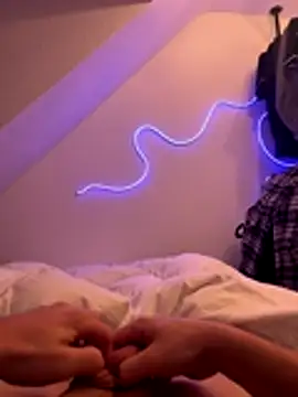 19yearsboyy online show from November 26, 2025, 10:43 pm