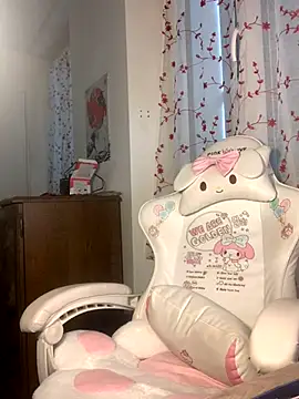 boakiss07 online show from September 8, 2025, 2:49 pm