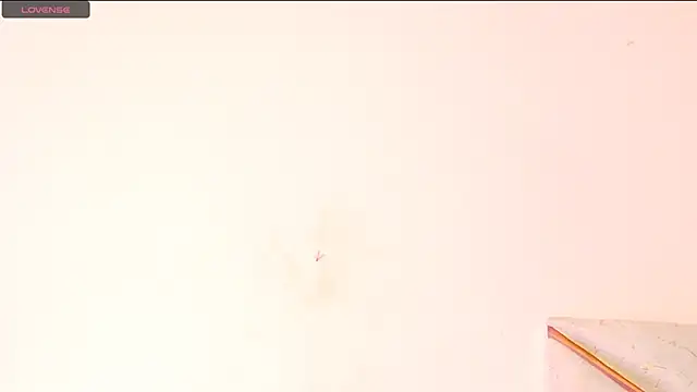 AlanaDoll online show from May 28, 2026, 2:52 am