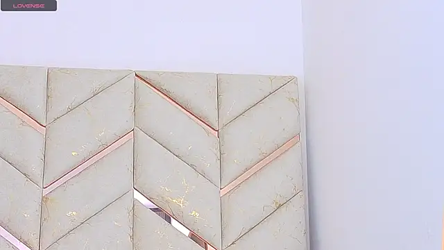 AlanaDoll online show from January 6, 2026, 3:49 pm