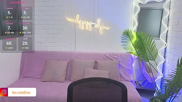 Lexy tay online show from October 8, 2025, 11:45 am