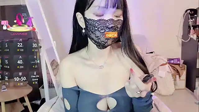 Snapshot of twlilybae chatting on November 5, 2025, 4:43 pm twlilybae online show from November 5, 2025, 4:43 pm