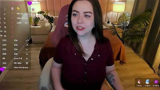 ashton heidii online show from March 19, 2026, 11:49 pm